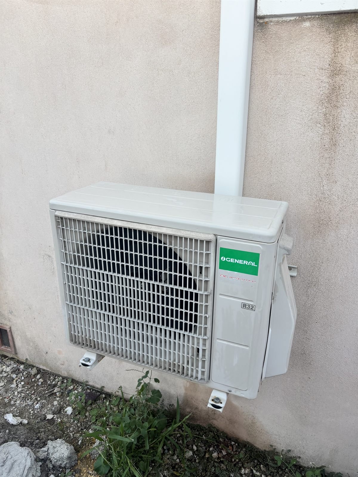 Unité extérieure de climatisation General propre après nettoyage